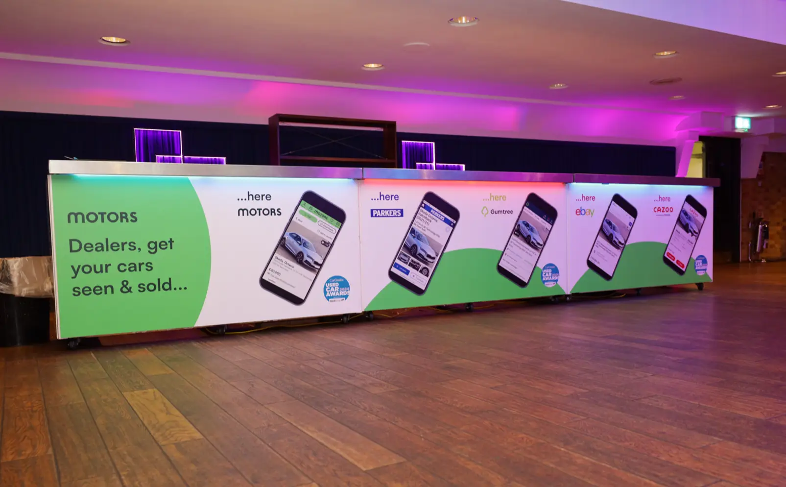 Bar banner